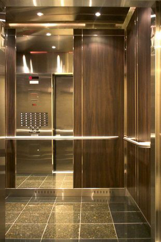 Goods Lift Manufacturers